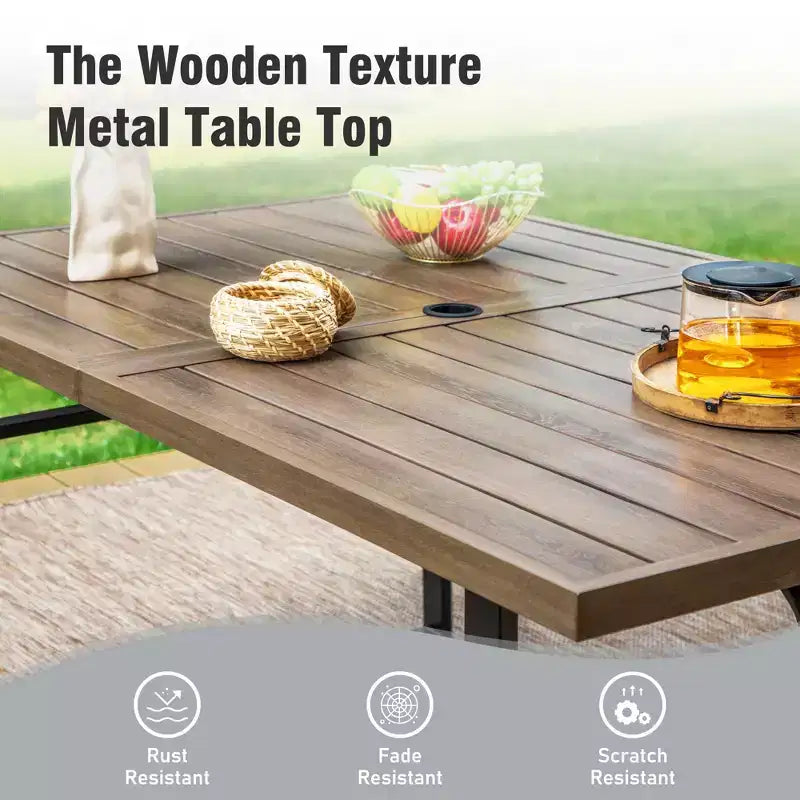 Set di mobili da cucina da 7 pezzi con tavolo da pranzo effetto legno e sedie in metallo imbottite