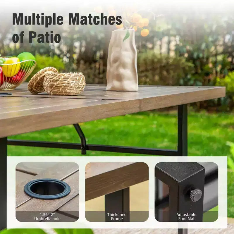 Set di mobili da cucina da 7 pezzi con tavolo da pranzo effetto legno e sedie in metallo imbottite