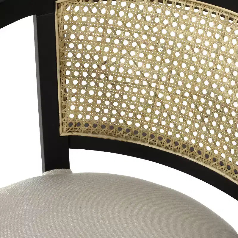 Set da pranzo espandibile tradizionale Delwood a 7 pezzi in legno imbottito e rattan